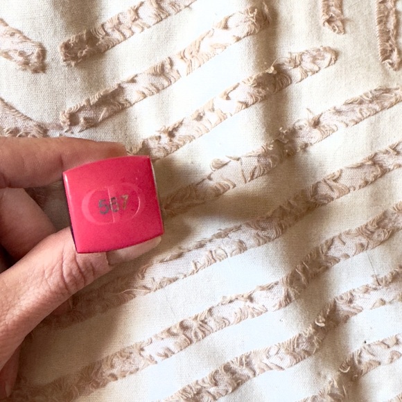 Dior Lipstick 576 Bright Cool Red - Picture 3 of 5